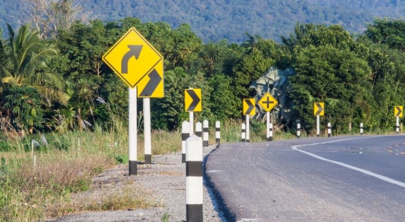 Placas de Regulamentação Saiba como identificar cada uma